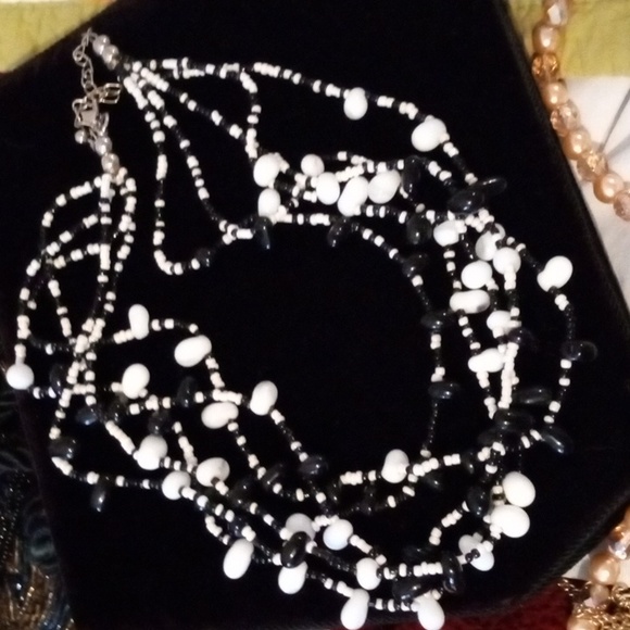 Jewlery - Picture 10 of 11